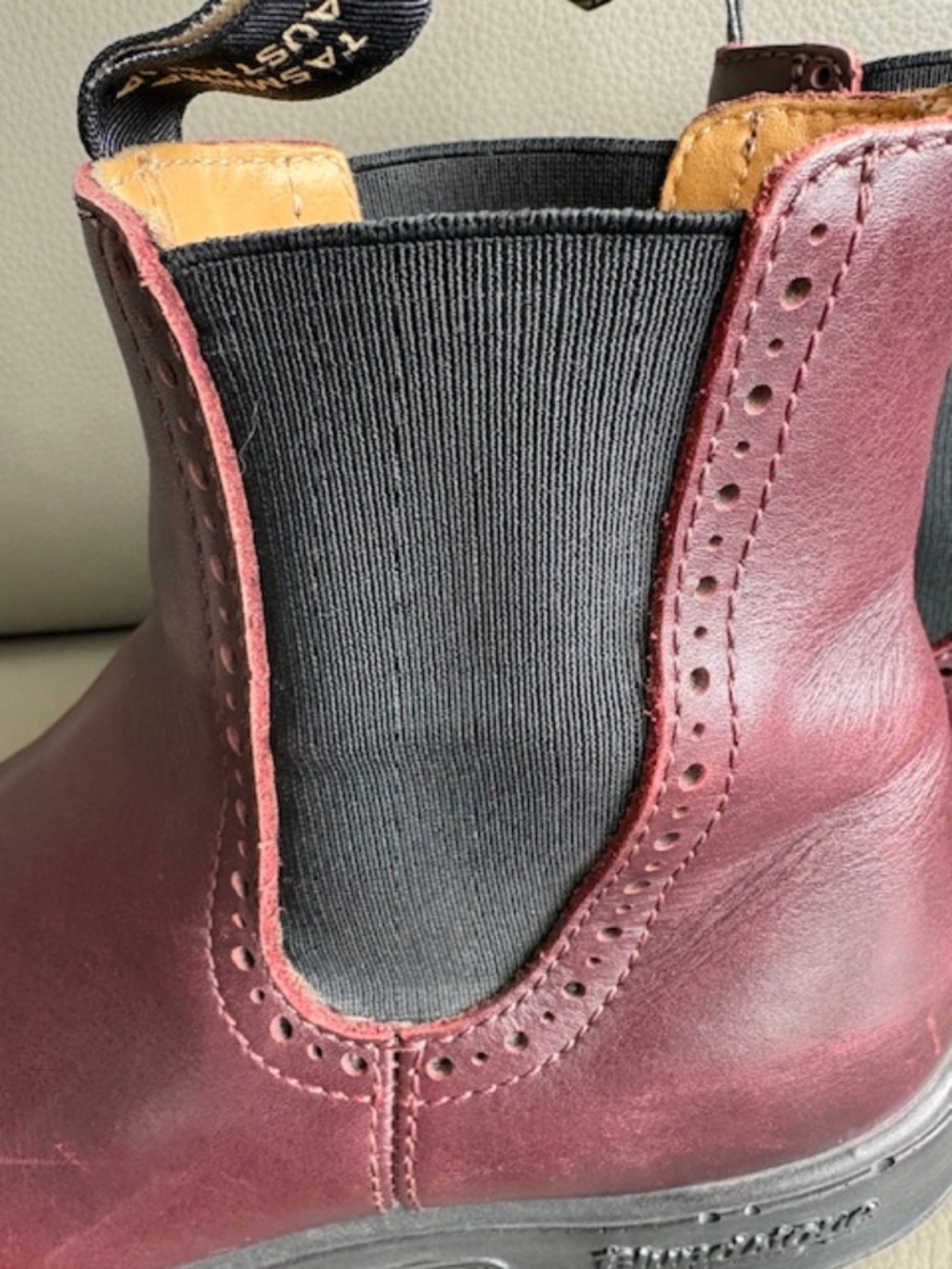 Blundstone 1352 Originals Women's sz US/CA 9 (6 AUS) High Top Shiraz boots